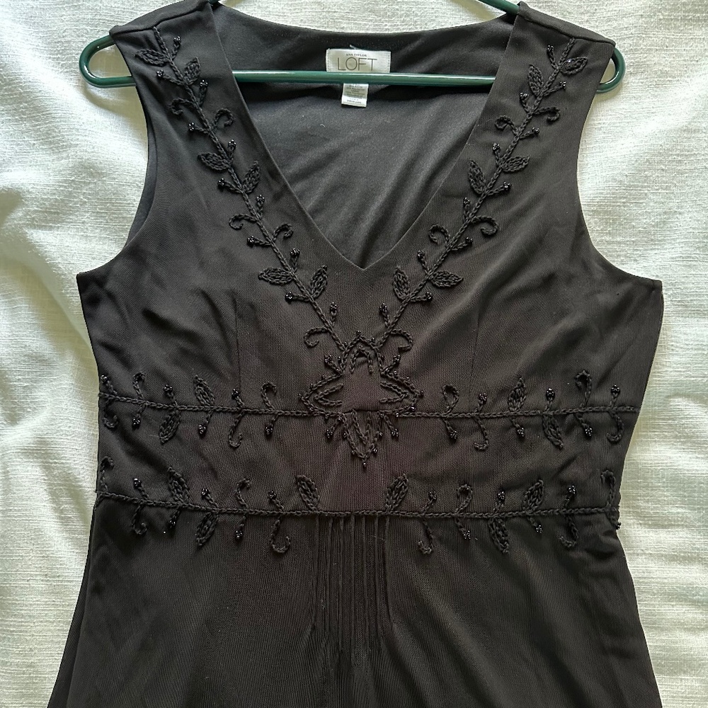 Sleeveless evening dress